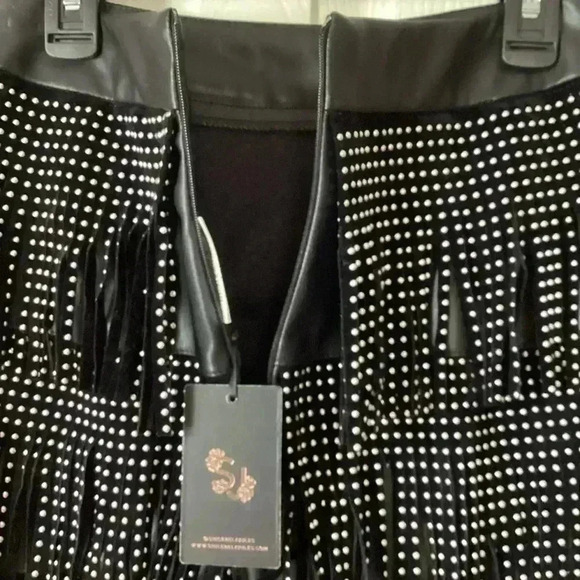 NWT Sincerely Jules Black Faux Leather Mini Skirt Studded Fringe Detail Small - Picture 5 of 10